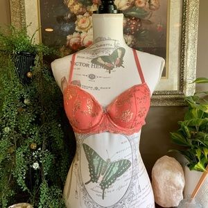 Victoria secrets bra